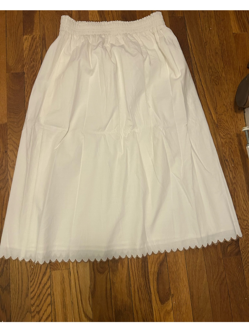 Tuckernuck White Linen Scallop Skirt